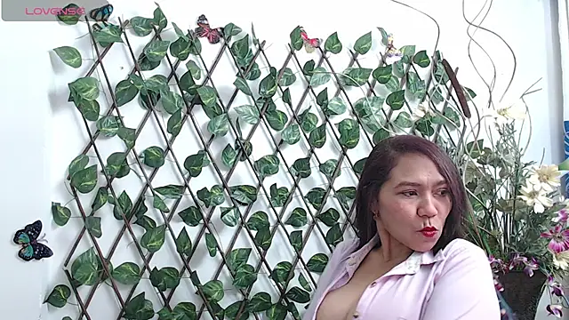 dannamomcerrat online show from October 14, 12:22 am