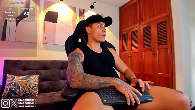 Snapshot of _joansoto chatting on November 26, 2:40 pm joansoto online show from November 26, 2:40 pm