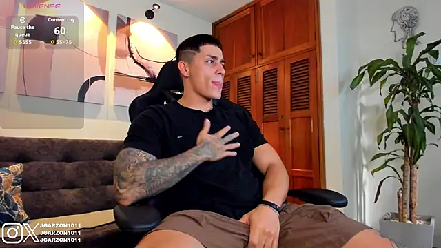 Snapshot of _joansoto chatting on December 18, 2:56 pm joansoto online show from December 18, 2:56 pm