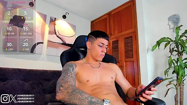 Snapshot of _joansoto chatting on January 5, 5:27 pm joansoto online show from January 5, 5:27 pm