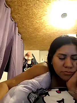 Snapshot of KasiaVenus_ chatting on December 8, 3:32 am KasiaVenus  online show from December 8, 3:32 am