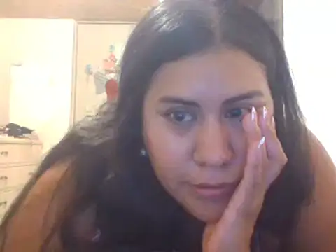 Snapshot of KasiaVenus_ chatting on February 21, 1:33 am KasiaVenus  online show from February 21, 1:33 am