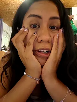 Snapshot of KasiaVenus_ chatting on October 18, 3:53 am KasiaVenus  online show from October 18, 3:53 am