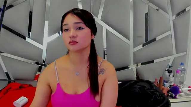 Catherinee69 x online show from March 4, 7:19 am