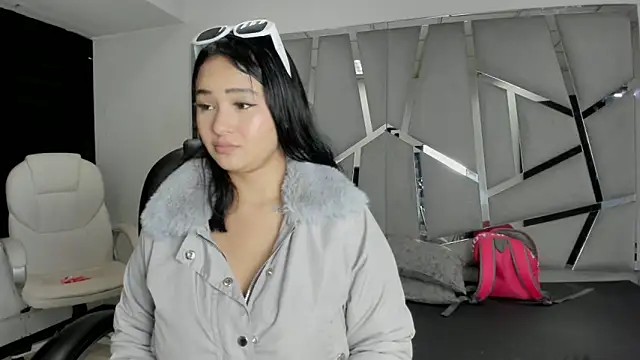 Catherinee69 x online show from October 13, 4:45 am