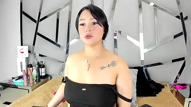 Catherinee69 x online show from May 30, 3:58 am