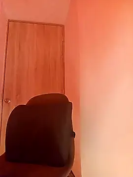 Snapshot of FREYJA- chatting on February 18, 8:47 pm FREYJA- online show from February 18, 8:47 pm