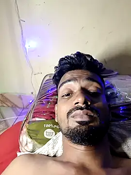 Snapshot of saggy1218 chatting on December 14, 10:58 pm saggy1218 online show from December 14, 10:58 pm