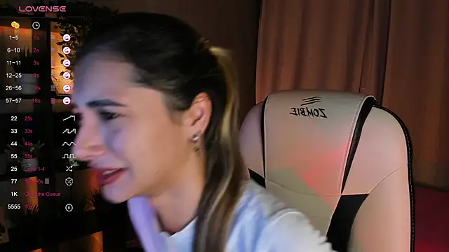 Snapshot of DarlaLike chatting on September 26, 4:05 am DarlaLike online show from September 26, 4:05 am