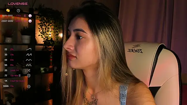 Snapshot of DarlaLike chatting on September 27, 4:06 am DarlaLike online show from September 27, 4:06 am