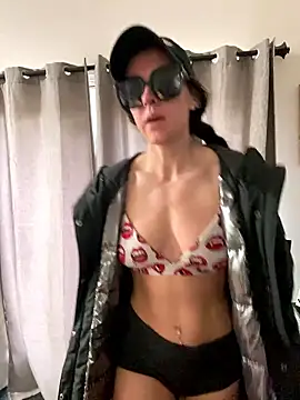 mrs  unknown online show from January 16, 4:33 pm