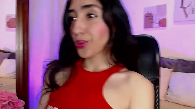 Snapshot of madisex_s chatting on November 6, 1:45 pm madisex s online show from November 6, 1:45 pm