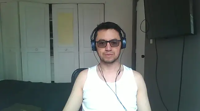 Diptongo online show from December 23, 4:17 pm