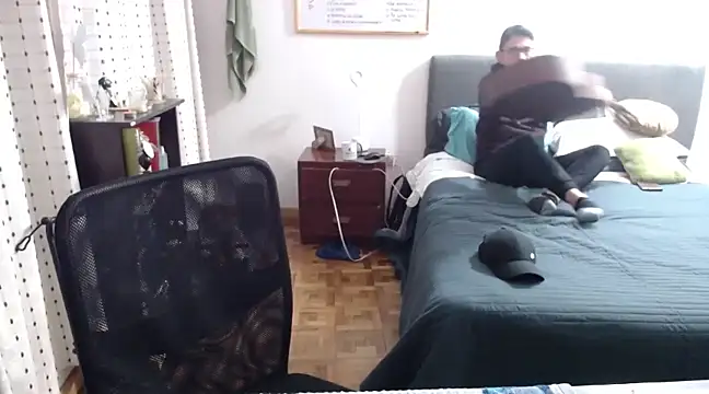 Diptongo online show from March 17, 1:03 am