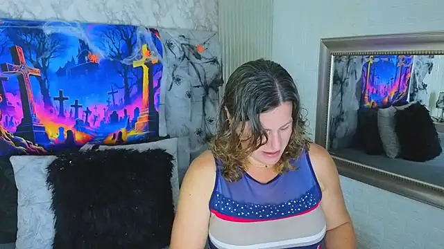 charlotte  G online show from October 22, 11:32 am