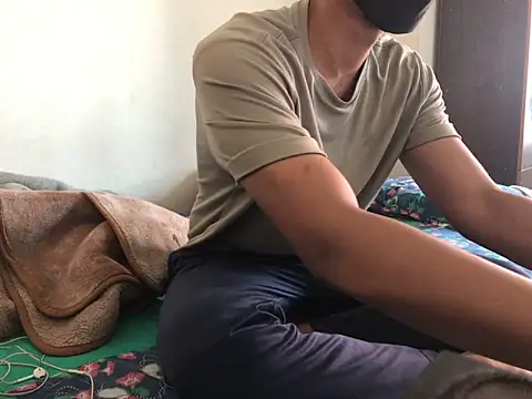 Snapshot of Zeuhorny chatting on March 13, 9:32 am Zeuhorny online show from March 13, 9:32 am