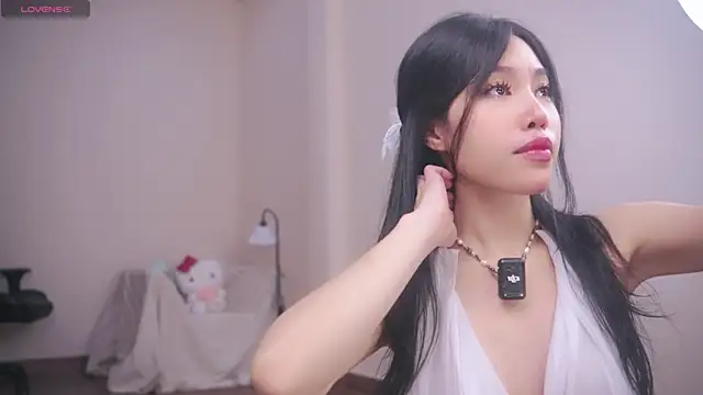 Snapshot of Miuzxc chatting on December 14, 3:15 pm Miuzxc online show from December 14, 3:15 pm