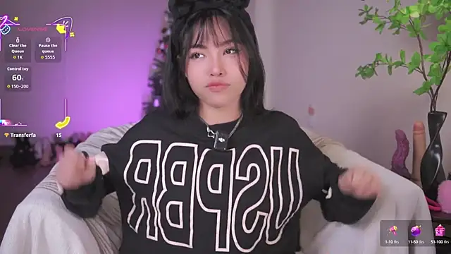 Snapshot of Miuzxc chatting on September 18, 4:47 am Miuzxc online show from September 18, 4:47 am