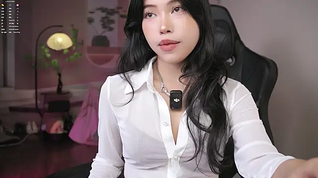 Miuzxc online show from March 18, 6:49 am