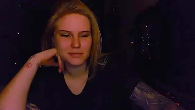 VoluptuousDreams online show from December 21, 2:37 pm
