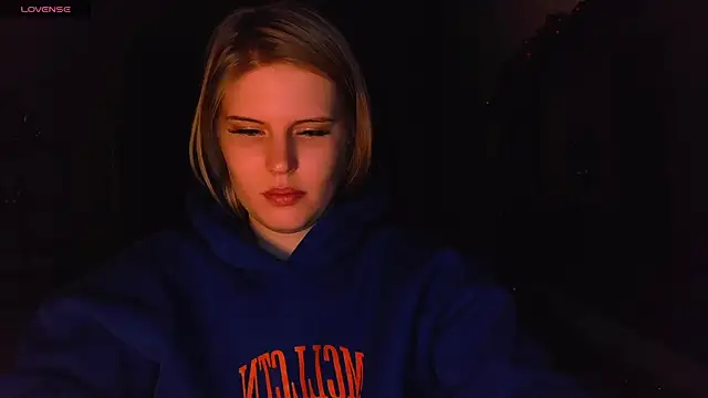 VoluptuousDreams online show from February 7, 6:34 pm