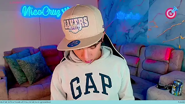 Niico Cruz online show from February 23, 10:29 pm