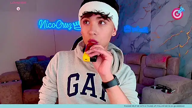 Niico Cruz online show from March 9, 10:14 pm