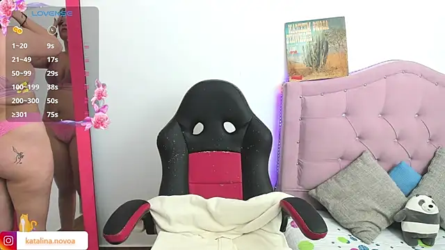 Katalina novoa online show from February 27, 12:43 am