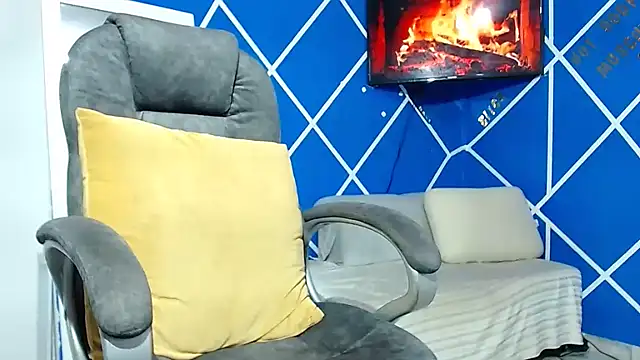 Snapshot of alexander_megan chatting on November 16, 10:54 am alexander megan online show from November 16, 10:54 am