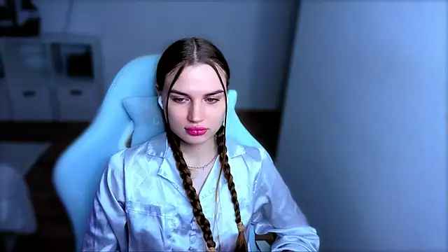 StellaLawless online show from November 14, 8:51 pm