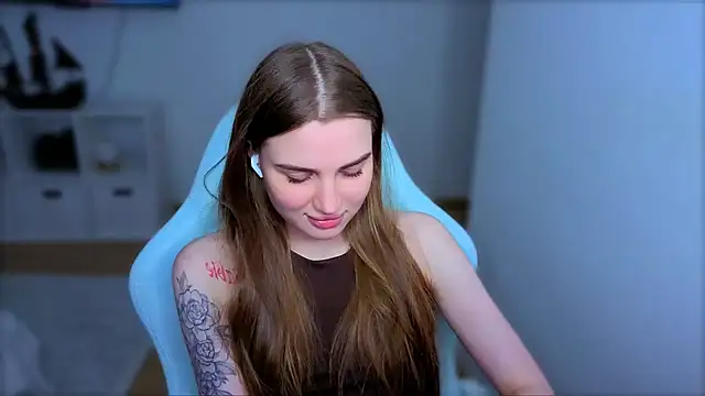 StellaLawless online show from January 17, 6:11 pm