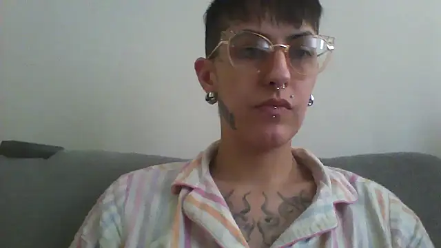 nickfxx online show from October 18, 5:25 pm