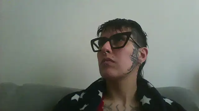 Snapshot of nickfxx chatting on October 26, 6:47 pm nickfxx online show from October 26, 6:47 pm