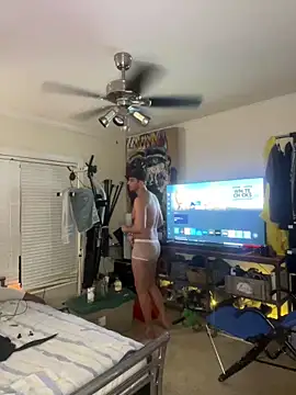 TheOnlyTwinTowers online show from February 19, 8:33 am