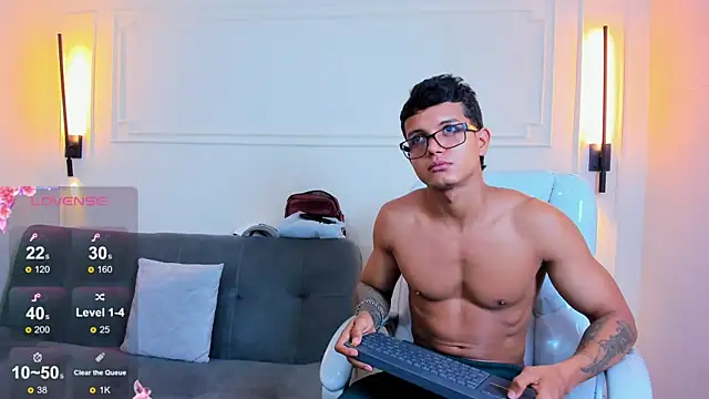 Paradise boy s online show from June 6, 2:44 pm
