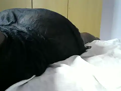 Snapshot of Boottie_lious chatting on February 12, 5:47 am Boottie lious online show from February 12, 5:47 am