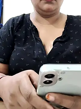 Snapshot of Ruksar-Pathan chatting on July 9, 1:59 pm Ruksar-Pathan online show from July 9, 1:59 pm