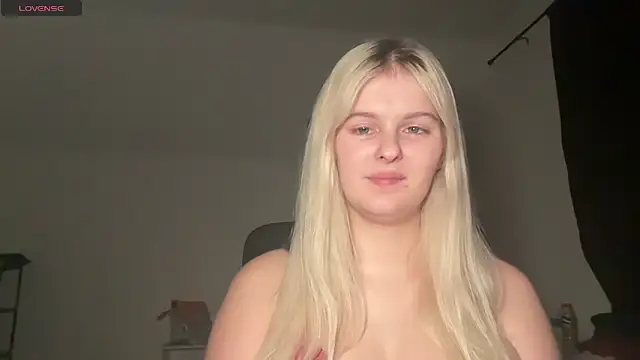 Snapshot of Allylove03 chatting on October 6, 5:54 pm Allylove03 online show from October 6, 5:54 pm