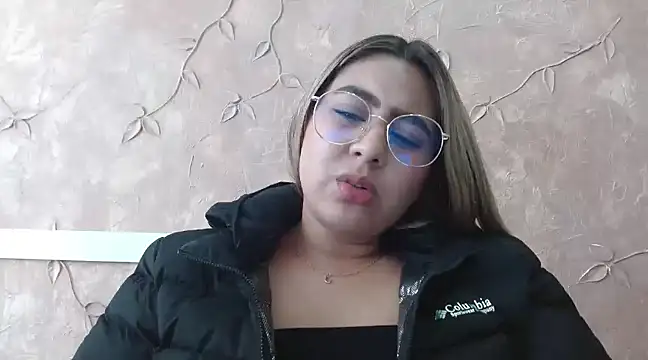 Miabonnett  online show from January 24, 4:06 pm