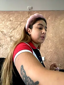 Miabonnett  online show from September 25, 12:09 pm