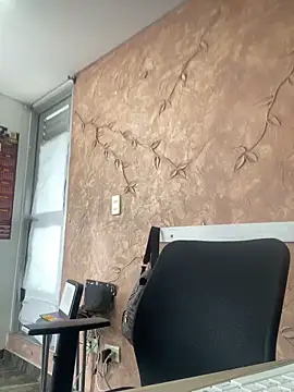 Miabonnett  online show from December 16, 12:10 pm