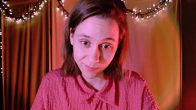 Snapshot of Malinax chatting on December 3, 1:08 am Malinax online show from December 3, 1:08 am