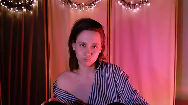 Snapshot of Malinax chatting on January 13, 10:45 pm Malinax online show from January 13, 10:45 pm