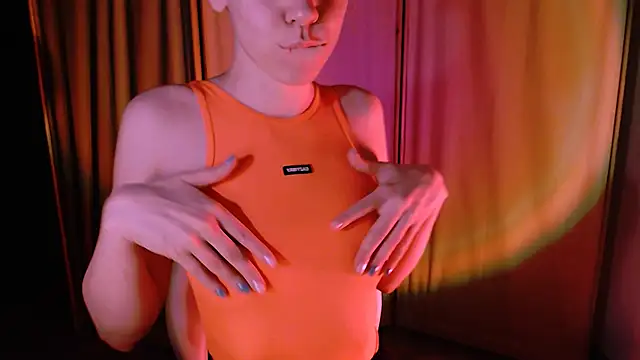 Snapshot of Malinax chatting on January 20, 10:26 pm Malinax online show from January 20, 10:26 pm