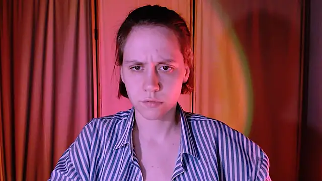 Snapshot of Malinax chatting on February 12, 1:30 am Malinax online show from February 12, 1:30 am