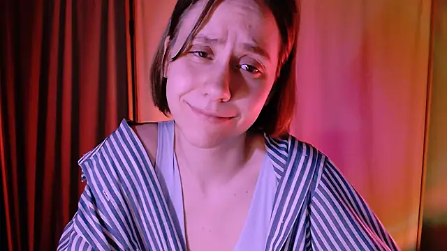 Snapshot of Malinax chatting on February 14, 1:56 am Malinax online show from February 14, 1:56 am