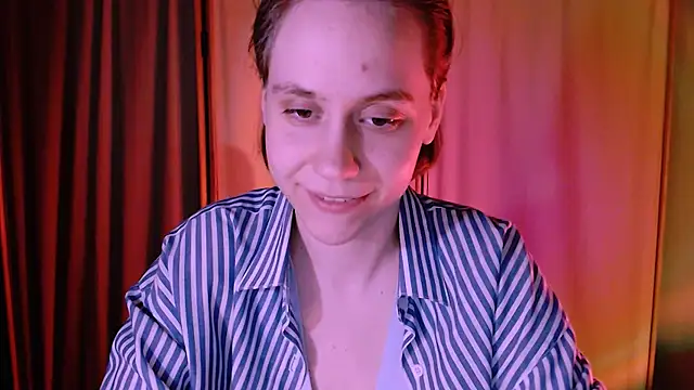 Snapshot of Malinax chatting on February 14, 10:47 pm Malinax online show from February 14, 10:47 pm