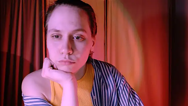 Snapshot of Malinax chatting on March 18, 10:58 pm Malinax online show from March 18, 10:58 pm