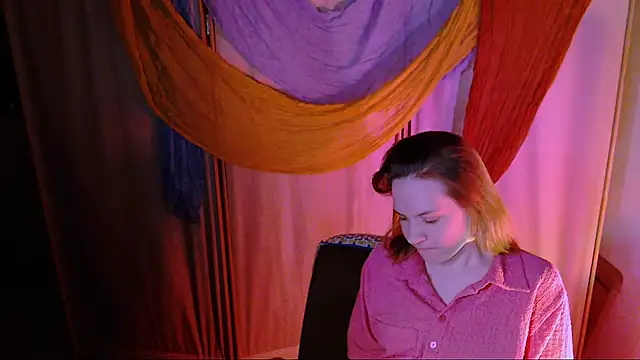 Snapshot of Malinax chatting on November 10, 10:31 pm Malinax online show from November 10, 10:31 pm