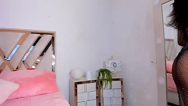 Snapshot of _Andyy__ chatting on February 23, 11:58 pm Andyy online show from February 23, 11:58 pm